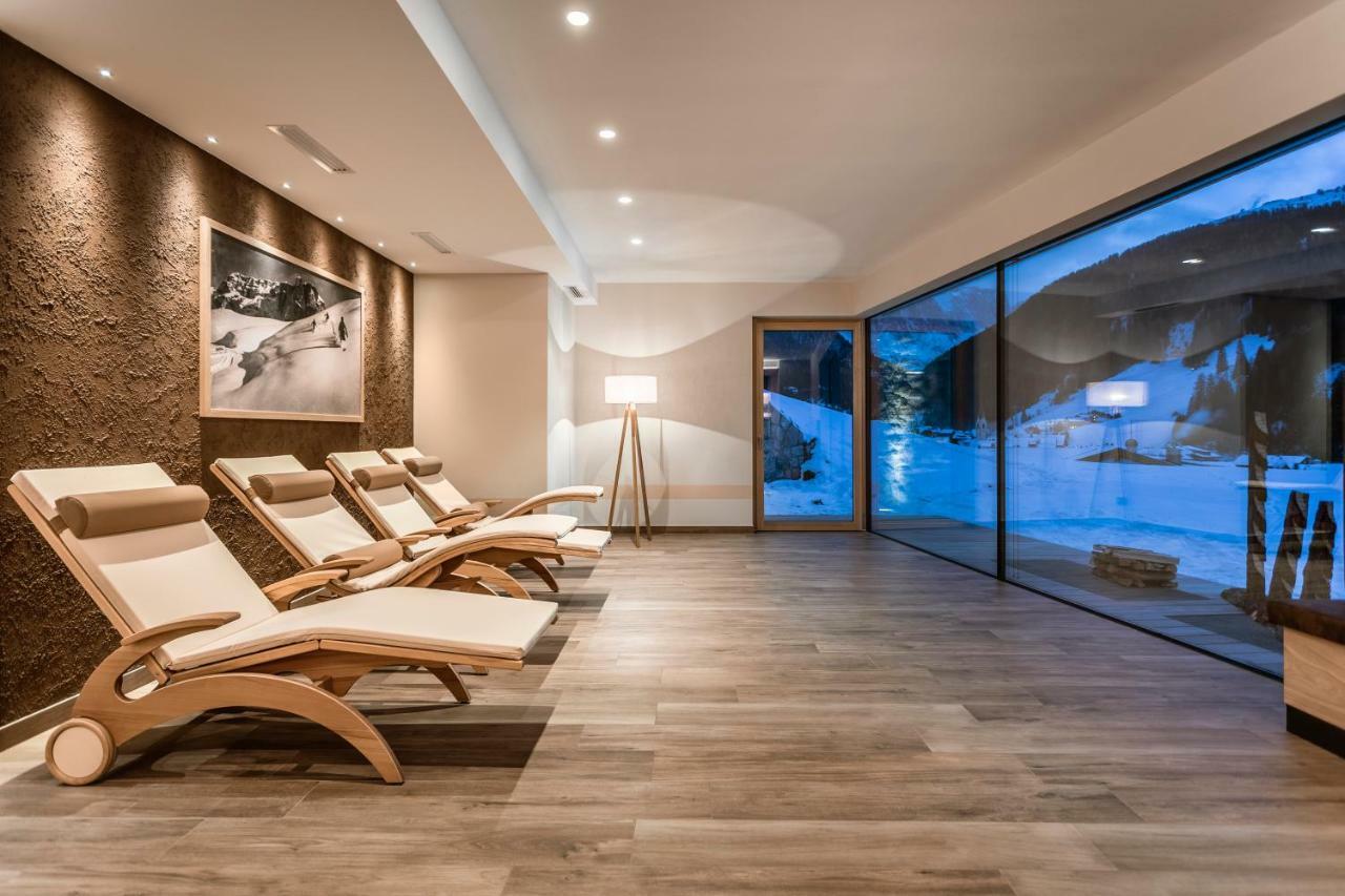 Luxury Chalet Plazola Wolkenstein in Gröden Exterior foto